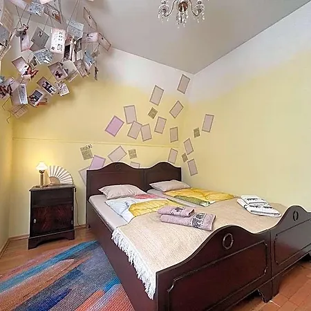 Poet's Theme Room, Free Parking Karlovy Vary