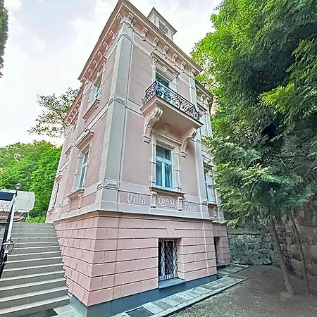 Aparthotel Poet's Theme Room, Free Parking Karlovy Vary